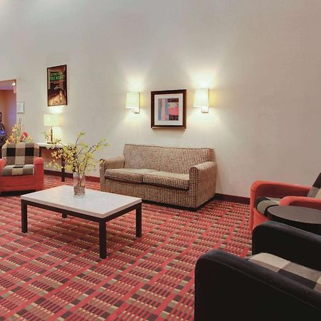 Ramada Inn By Wyndham Fairfield Nj Luaran gambar