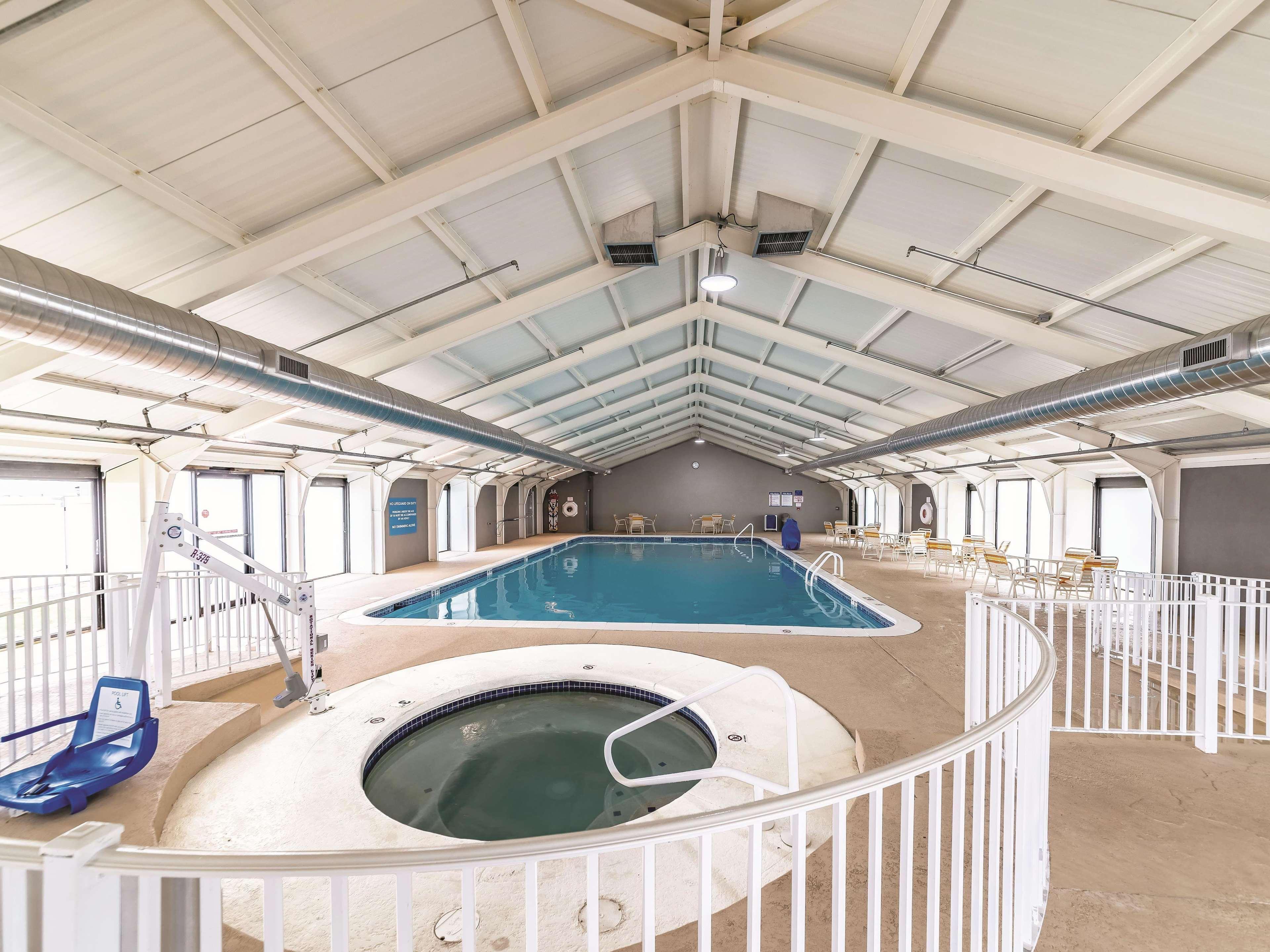 Ramada Inn By Wyndham Fairfield Nj Luaran gambar