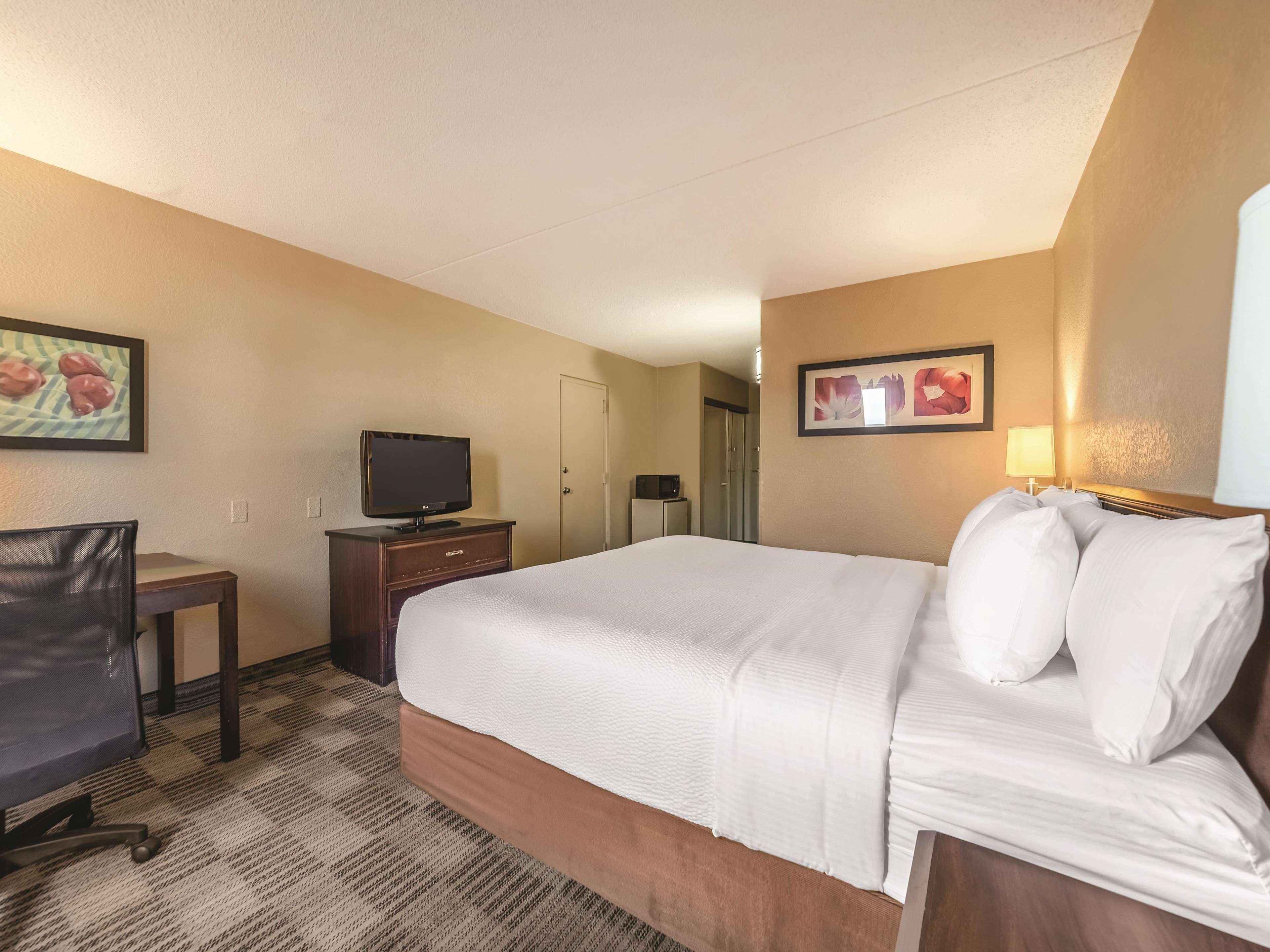 Ramada Inn By Wyndham Fairfield Nj Luaran gambar