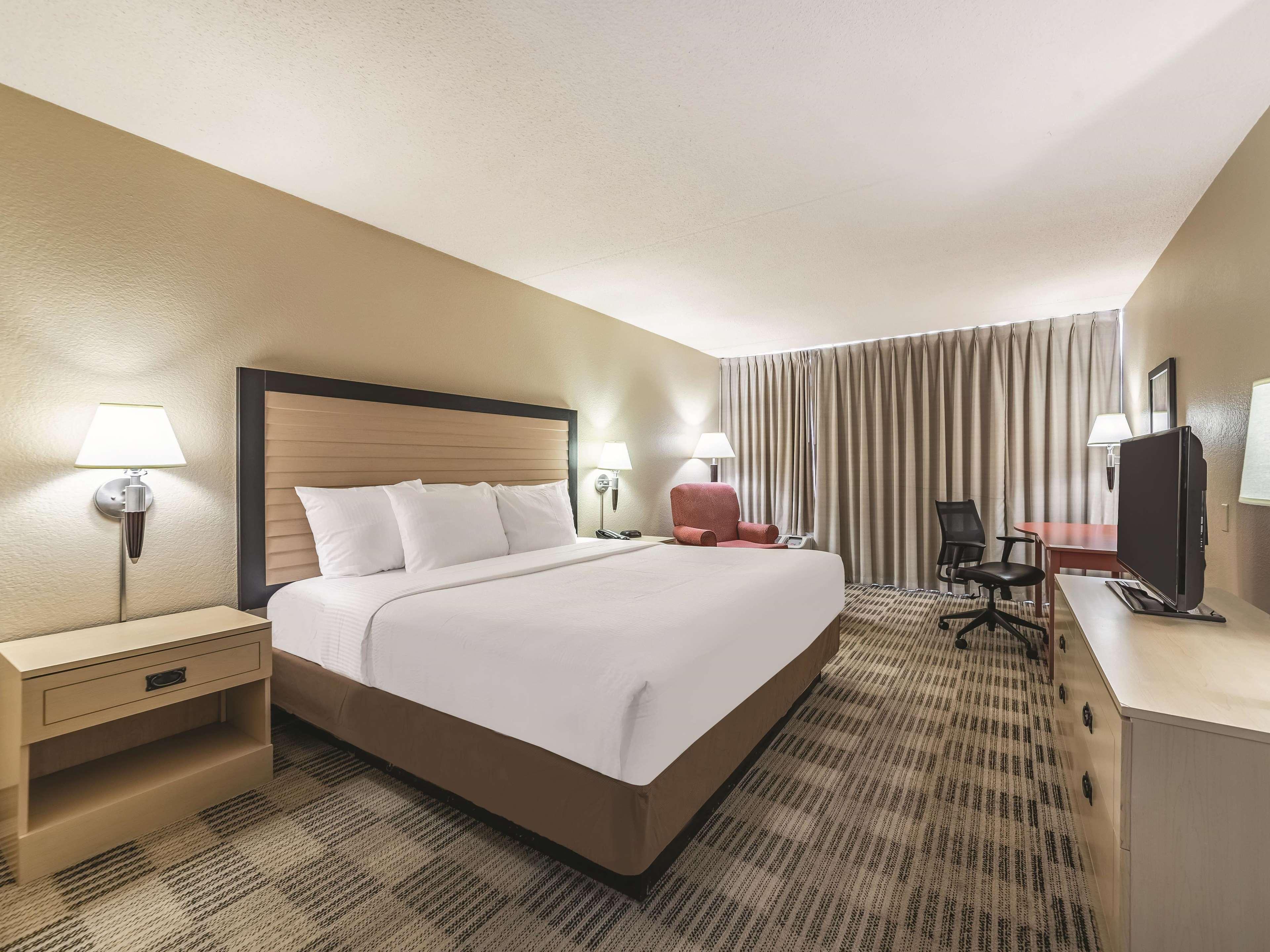 Ramada Inn By Wyndham Fairfield Nj Luaran gambar