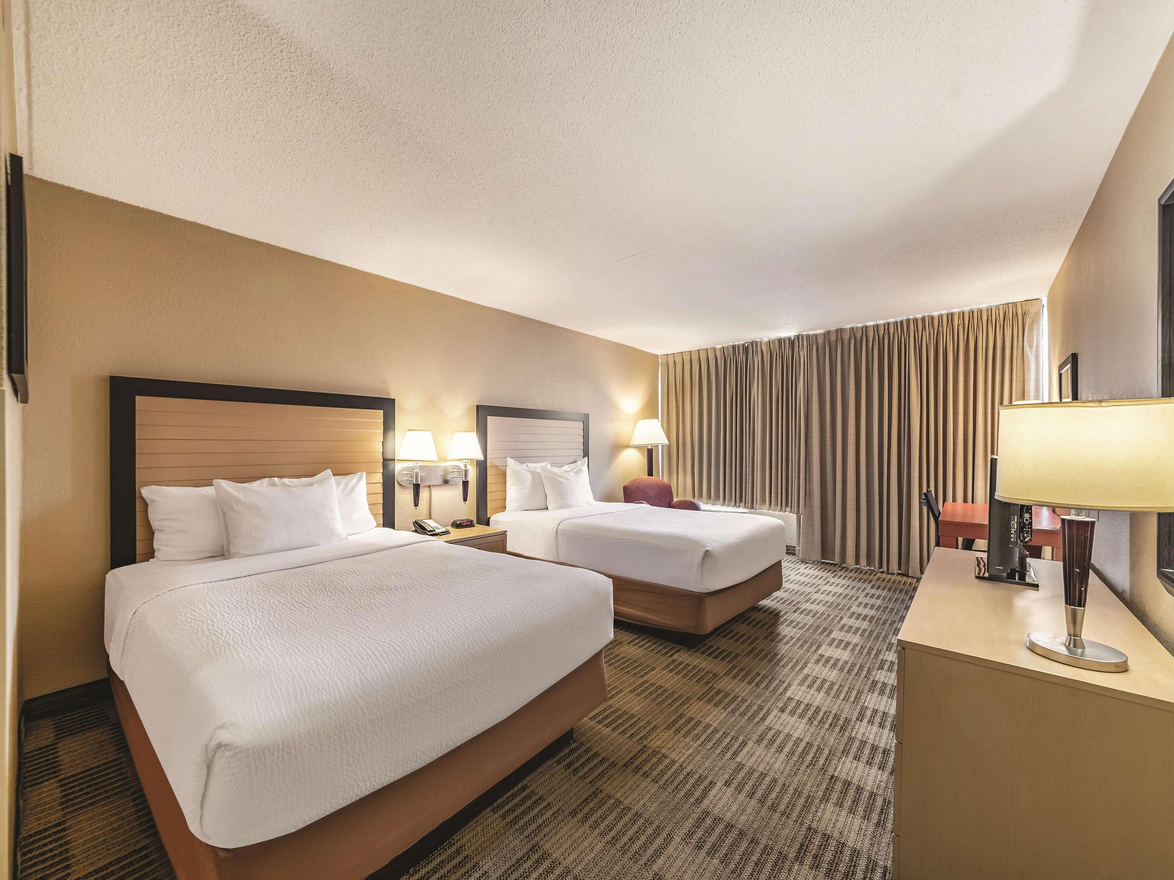 Ramada Inn By Wyndham Fairfield Nj Luaran gambar