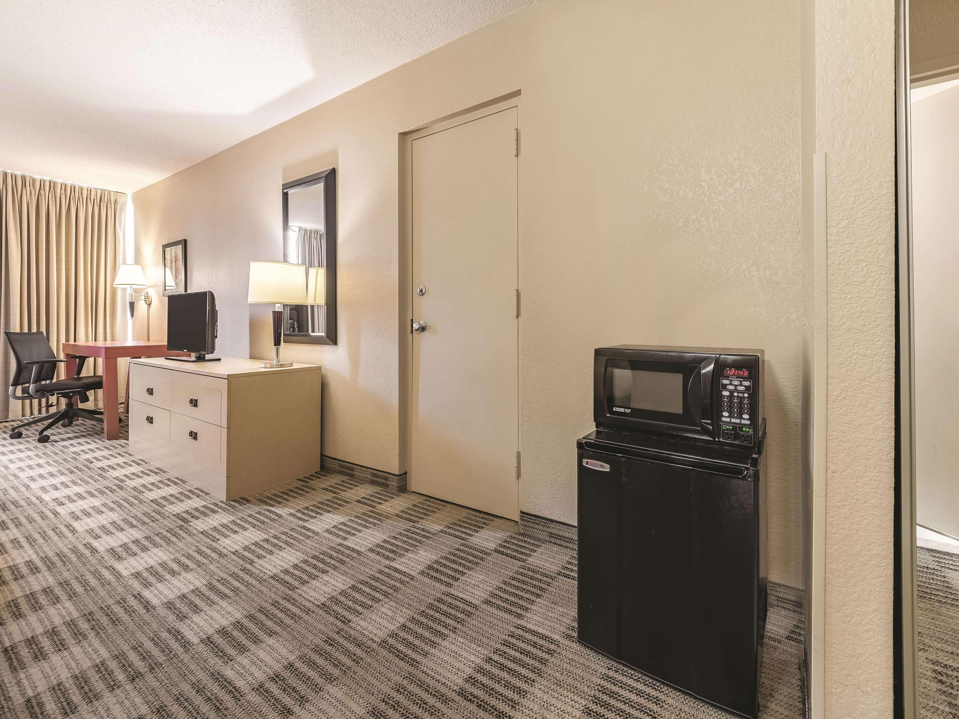 Ramada Inn By Wyndham Fairfield Nj Luaran gambar