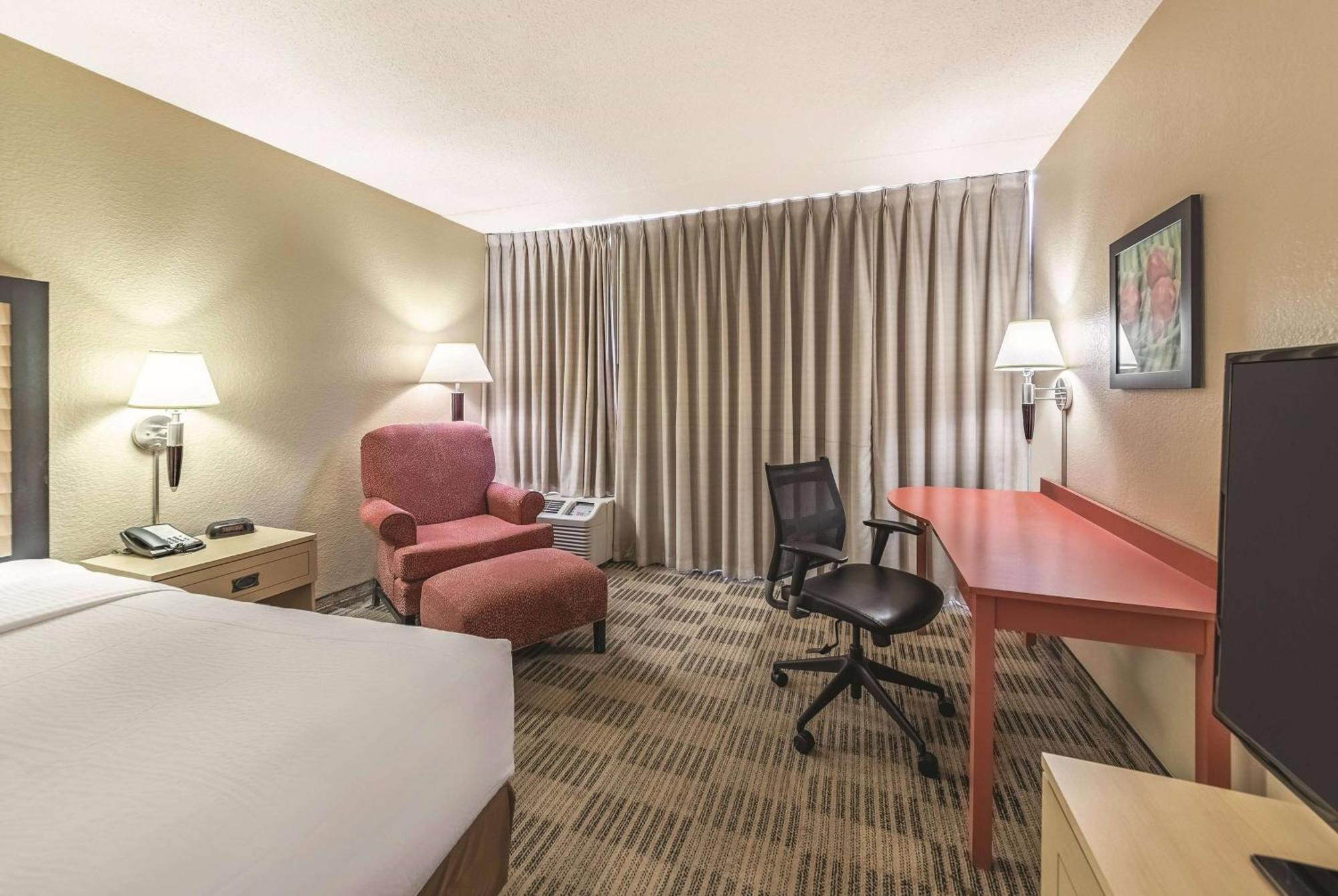 Ramada Inn By Wyndham Fairfield Nj Luaran gambar